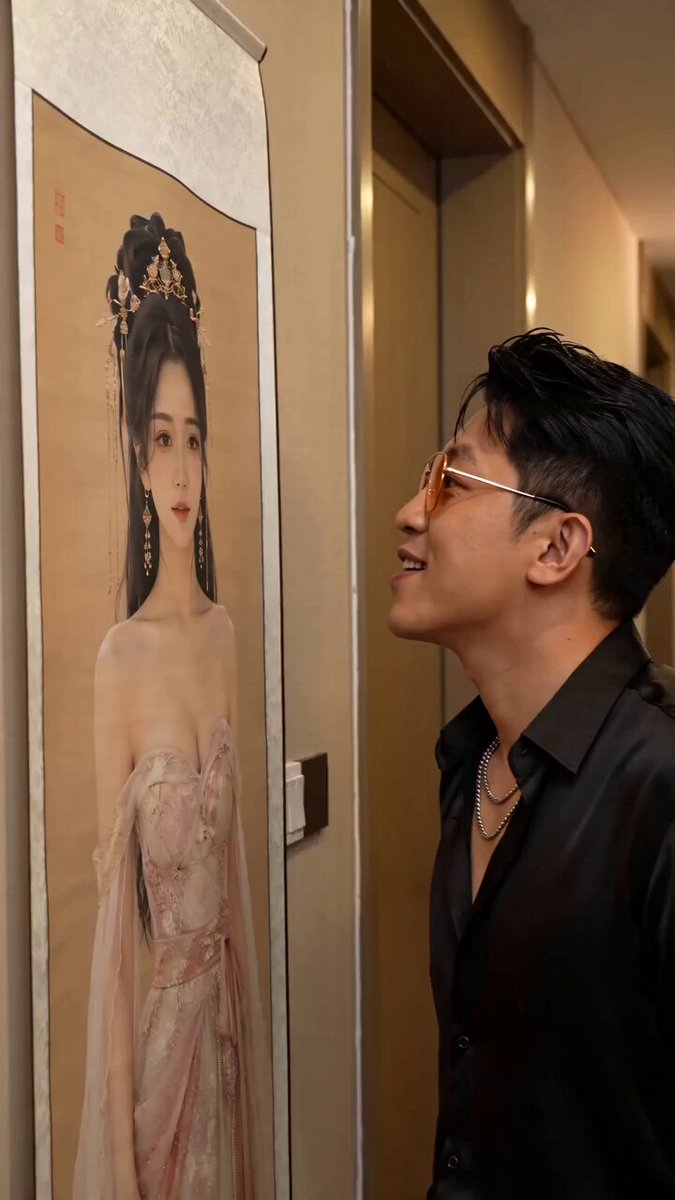 Fantasy Comedy: A Slap from the Beauty in the Painting
