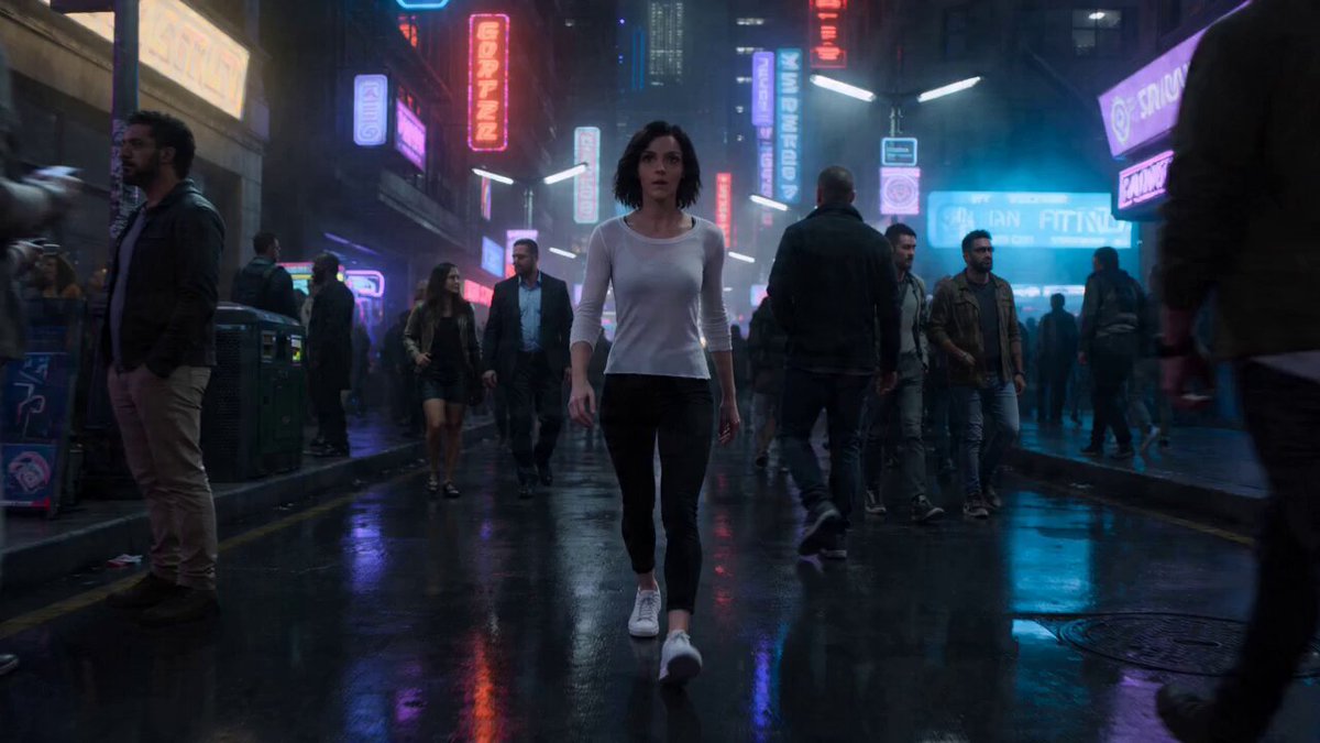 High-Speed City Chase and Transformation