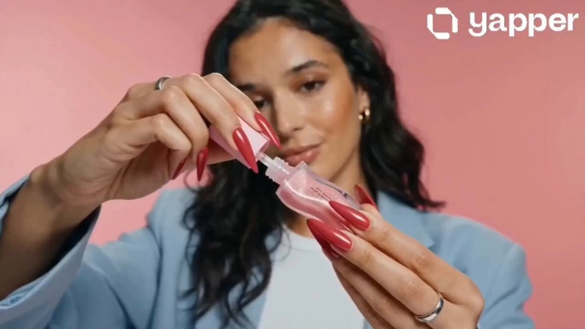 Lip Gloss Beauty Ad